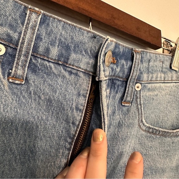 Madewell The Perfect Vintage Jean Short in Ansbury Wash size 29 - Picture 4 of 8